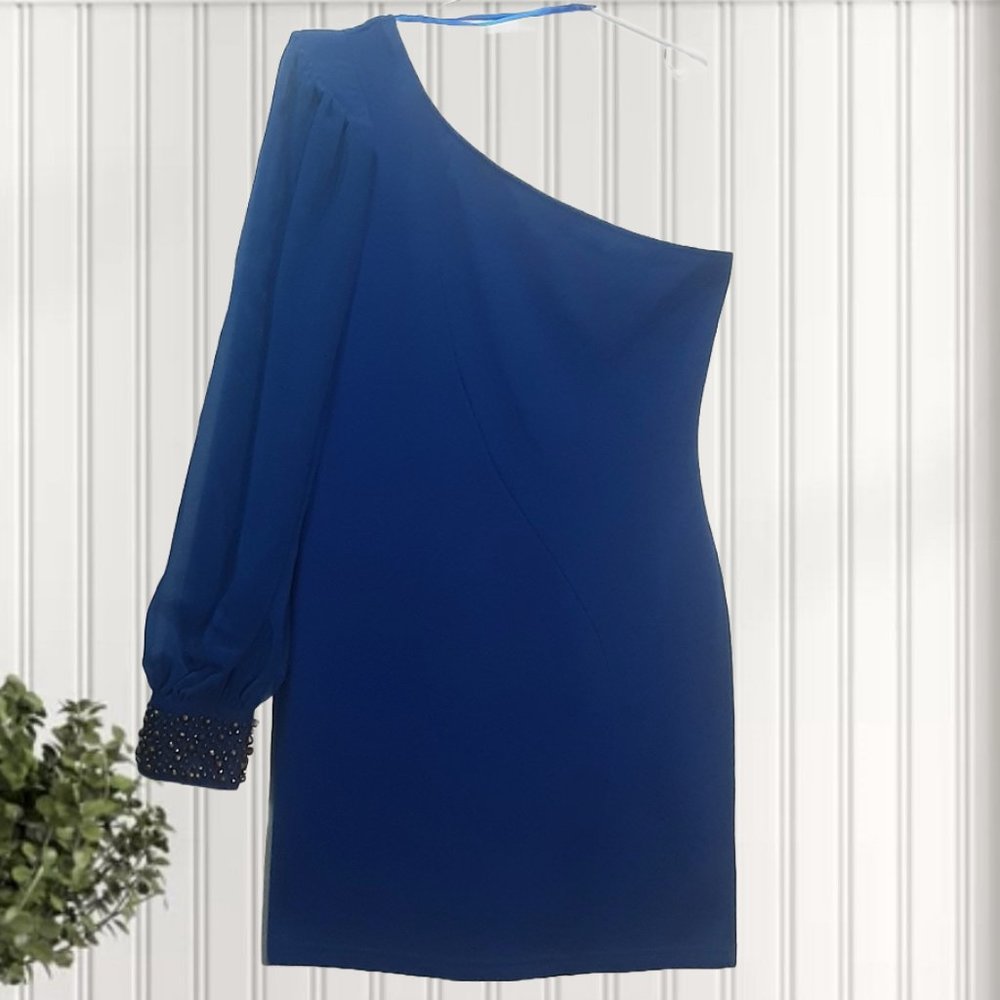 10 | Rare | One Shoulder Long Sleeve Rhinestone Wrist Dress